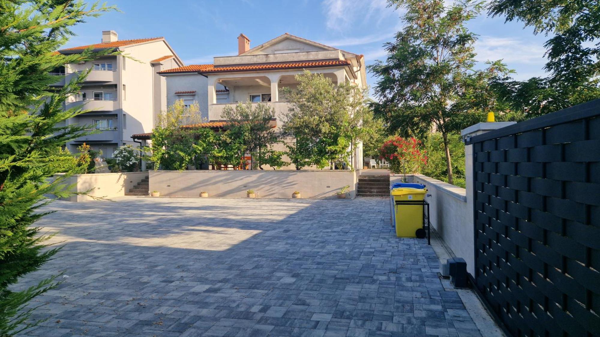 Apartments In Rijeka, Free Parking And Large Terrace, 15Min Drive From The Beach Экстерьер фото